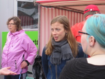 Vasemmistoliiton uusi puheenjohtaja Li Andersson Suupantorilla Pirkkalassa kesäkuussa 2016