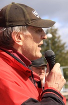 Legendaarinen Esko-Juhani Tennilä Suupantorilla toukokuussa 2014.
Kuva Merja Myllyharju